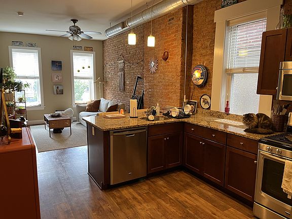 5th image of 419 N Queen St #11228651