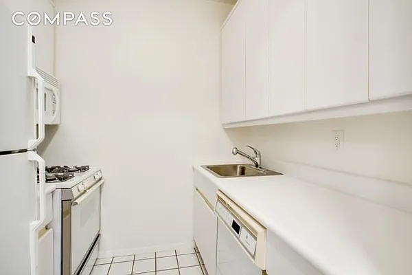 Rented by Compass | media 27