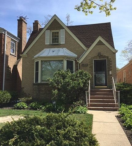 1st image of 6739 N Sacramento Ave