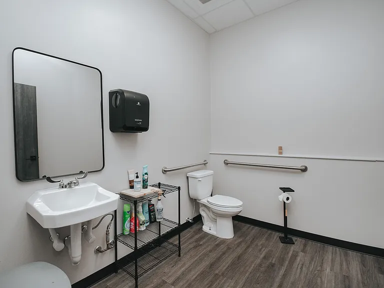3706 N Navarro St #800 — Photo 6