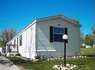 4019 Flamingo Dr, Dubuque, IA 52001