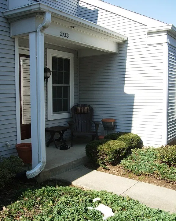 2133 Wexford Rd