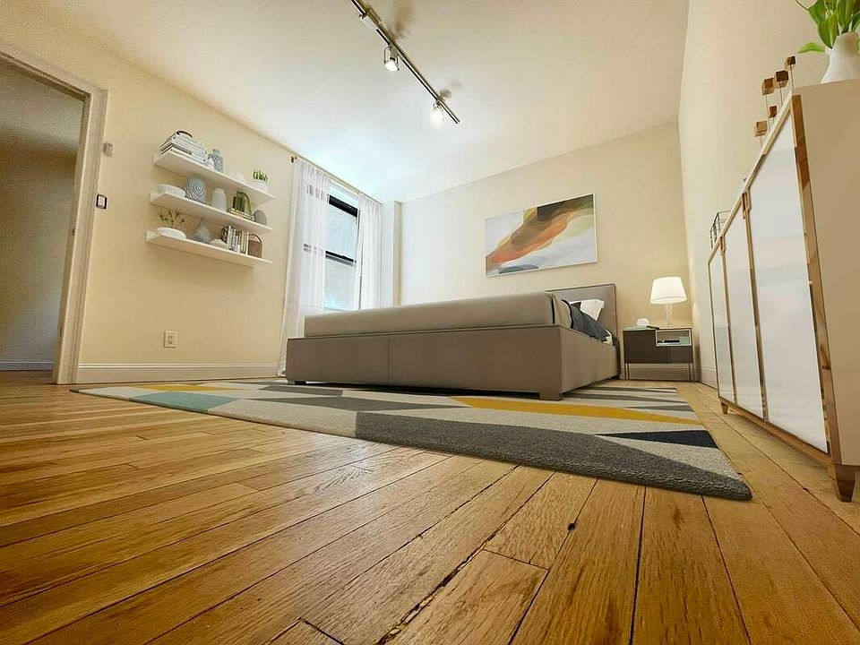 2nd image of 360 E 50th St #4CA