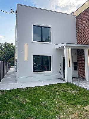 3rd image of 25-20 23rd Ave #1