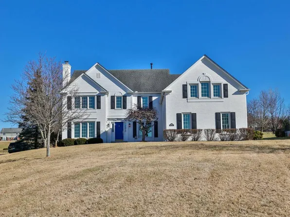 5886 Hazeltine Ct, West Chester, OH 45069