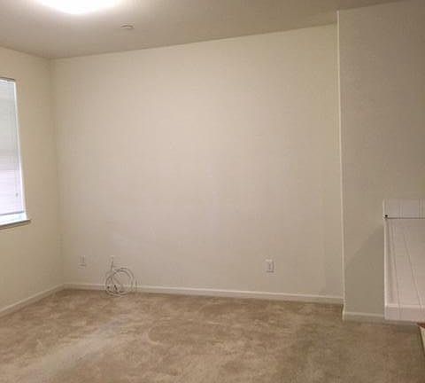 5th image of 1427 Lee Pl