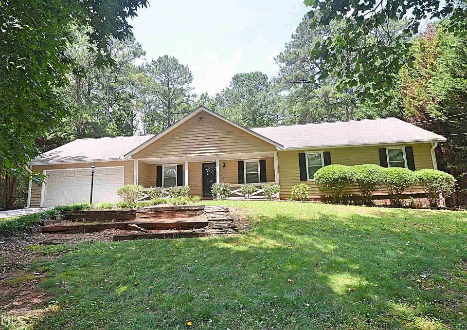 1st image of 794 Brook Hollow Cir SE