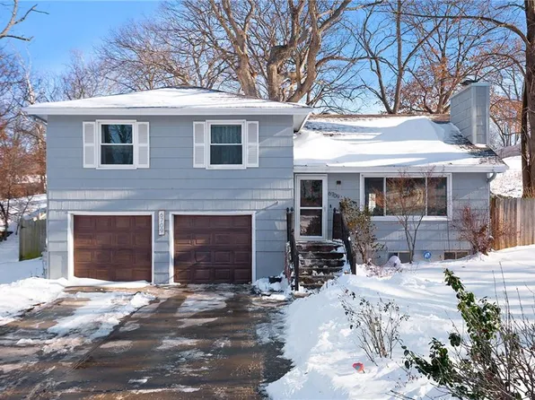 6709 N Broadway St, Kansas City, MO 64118