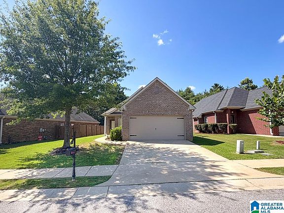 2nd image of 228 Oxmoor Pl