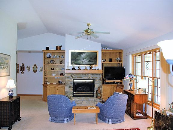3rd image of 2316 Hidden Maples Pl
