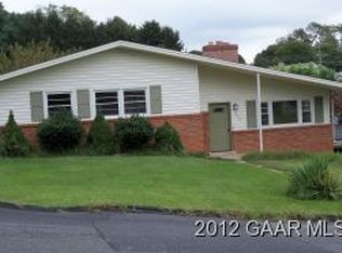 905 Skymont Rd, Staunton, VA 24401