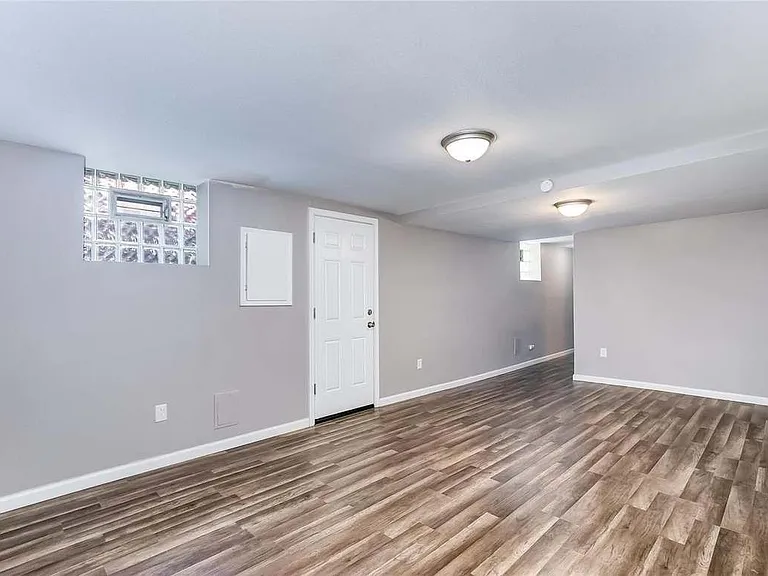 412 N Aurora St — Photo 10