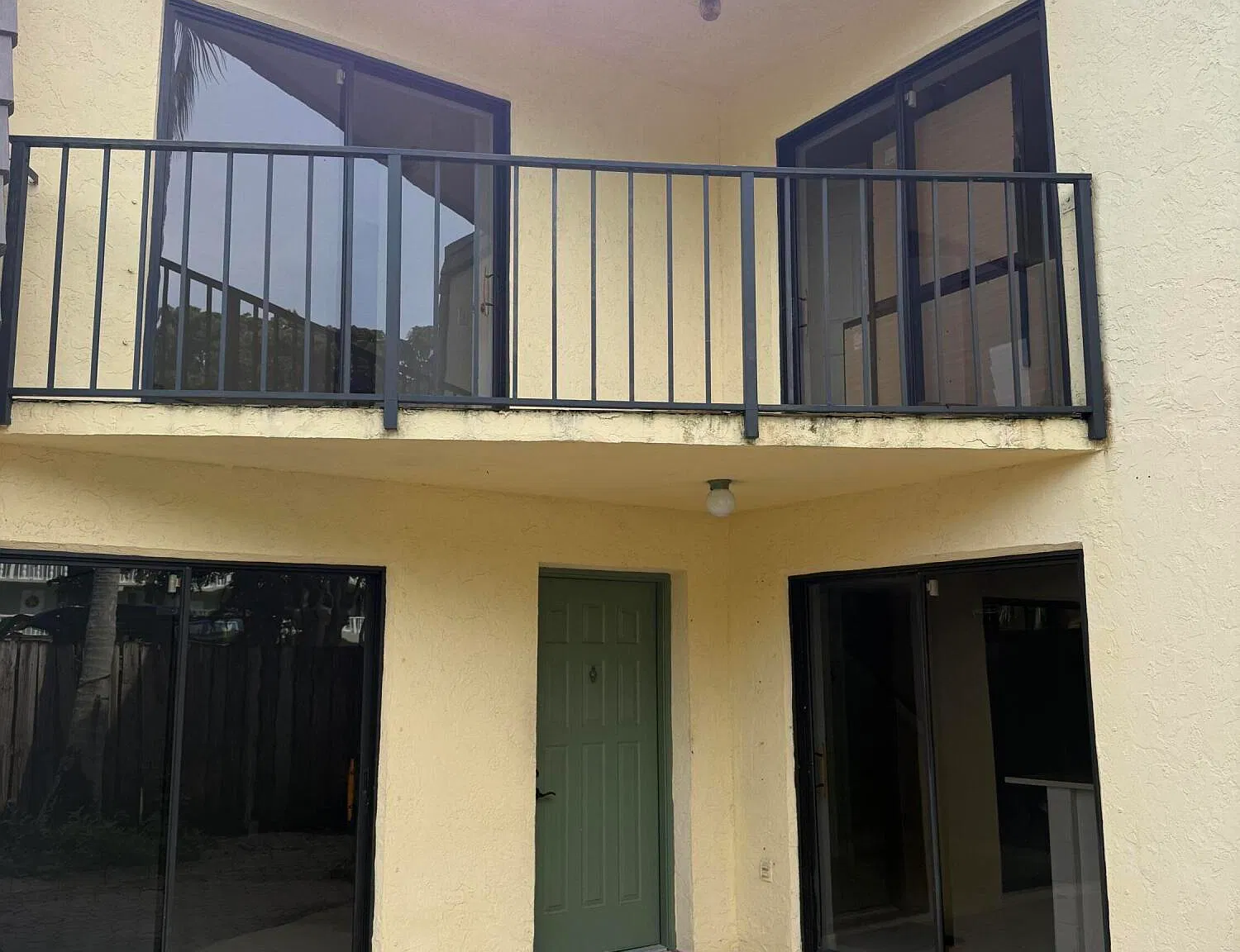 2 bed, 2.5 bath, 1183 sqft, $2,400 — Photo 4