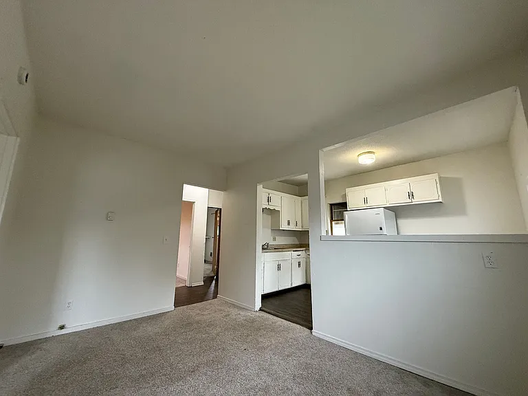 3962-3964 3966 Minnehaha Ave — Photo 6