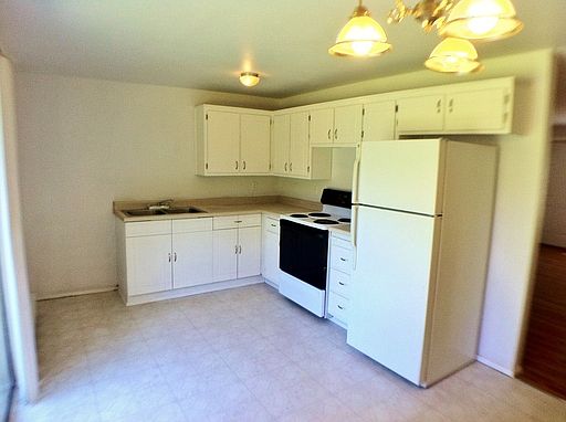 4th image of 1300 NE Vena Ave