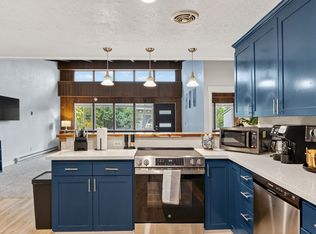 9000 NW Cornell Rd APT 4, Portland, OR