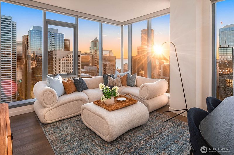 2nd image of 800 Columbia Street #3201