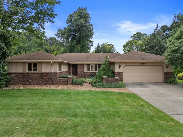 8640 111th AVENUE, Pleasant Prairie, WI 53158