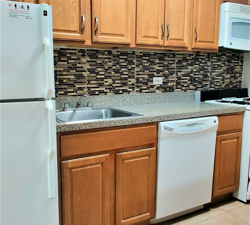 1st image of 718 W 178th St APT 32
