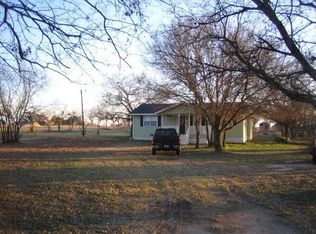 10212 Macaway Rd, Adkins, TX 78101