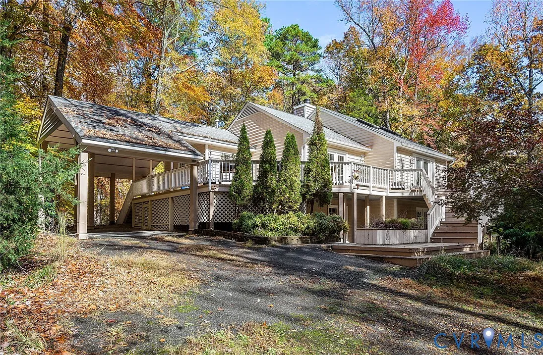602 Red Maple Dr photo 1