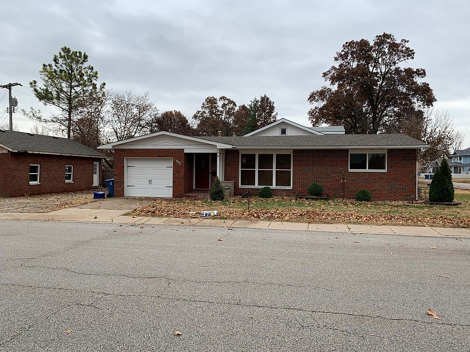 1st image of 106 Carringer Pl