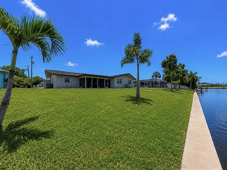 1729 Bikini Ct — Photo 38