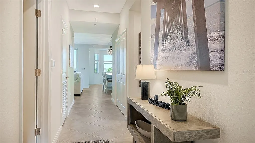 2 bed, 2.0 bath, 1283 sqft, $6,000 — Photo 4