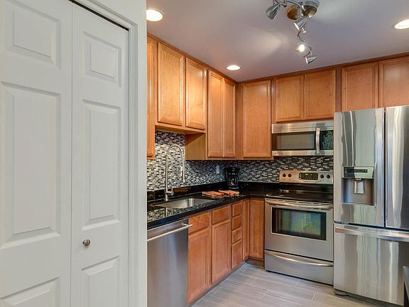 4th image of 4354 N 82nd St Unit 164