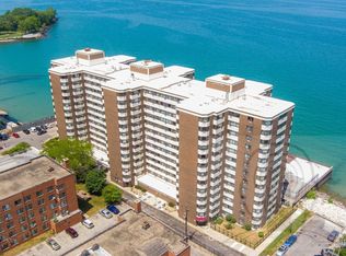 7337 S South Shore Dr APT 1128, Chicago, IL 60649