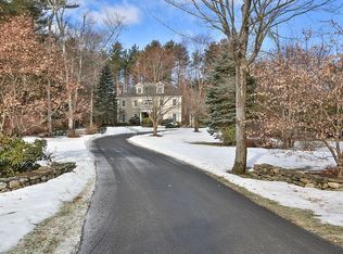 10 Cotton Farm Ln, North Hampton, NH 03862