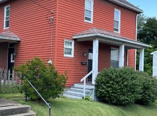 516 7th St, Ellwood City, PA 16117