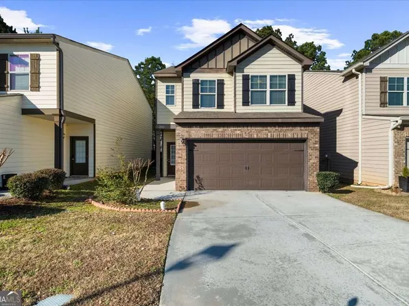 27 Longleaf Cir, Fairburn, GA 30213