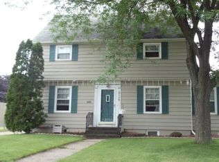 826 Cornelia St, Janesville, WI
