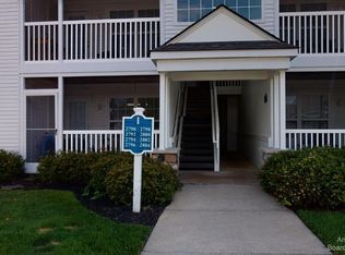2802 S Knightsbridge Cir, Ann Arbor, MI 48105