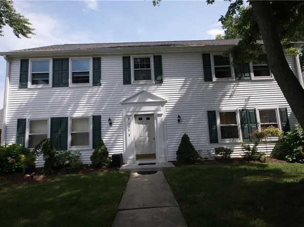 238 Mystic Ln, Monroe Township, NJ 08831