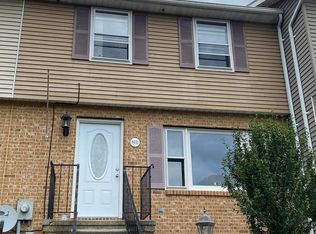 8651 Sheffield Manor Blvd, Waynesboro, PA