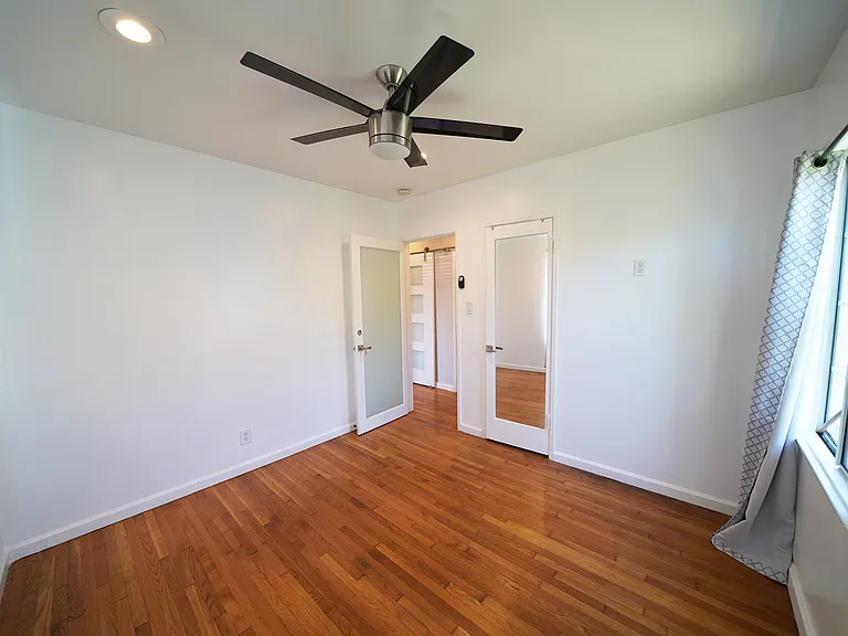13719 S San Pedro St — Photo 14