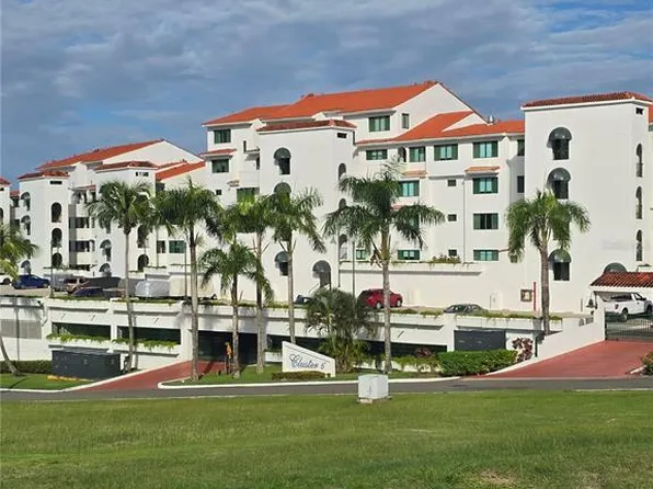 Condo, Rio Grande, PR 00745