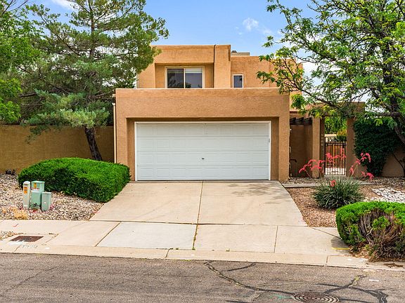 2nd image of 4922 Casa Del Oso NE