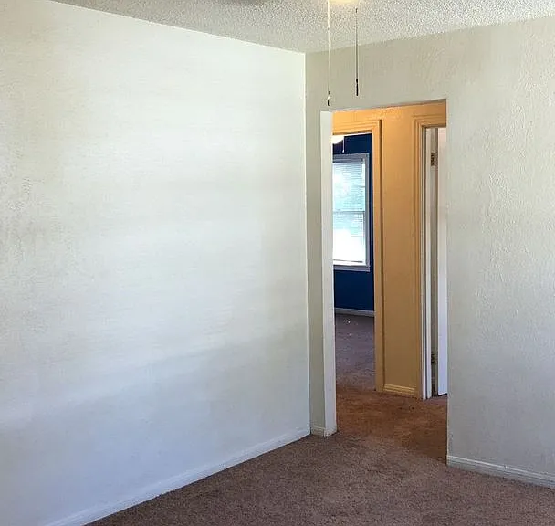 806 Carlisle Ave — Photo 6