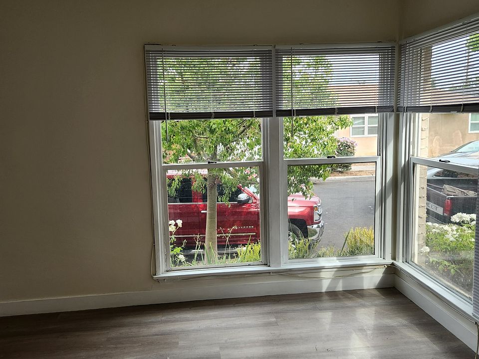 1st image of 1885 Cedar Ave #1