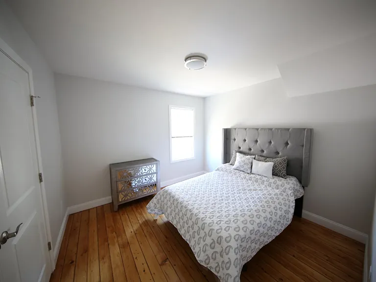 10 Trenton St — Photo 20