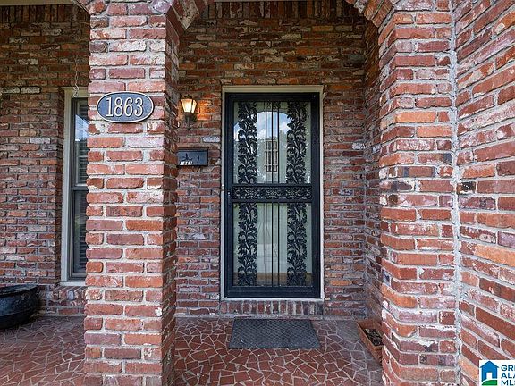 3rd image of 1863 Valgreen Ln #D-1