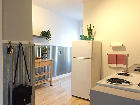 4th image of 1116 Kenilworth Ave APT 2