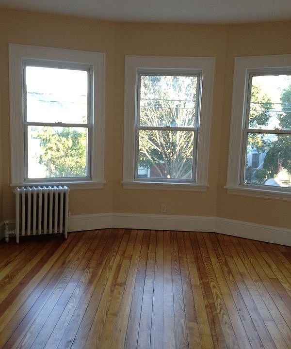 2nd image of 76 Cleveland Ave