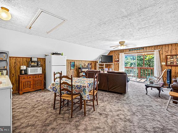 5th image of 1247 Somers Rd