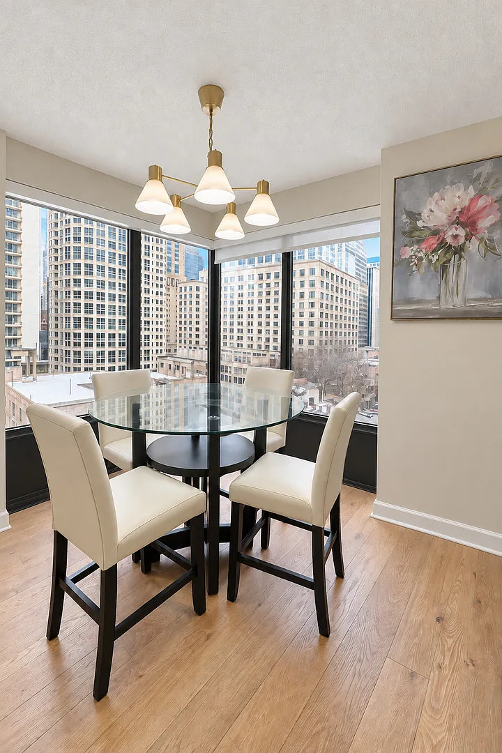 1 bed, 900 sqft, $2,495 — Photo 2