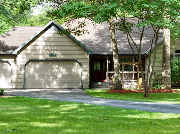 23568 Bohn Rd, Belleville, MI 48111