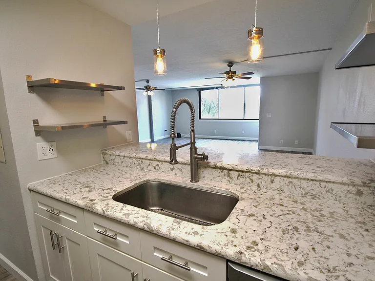 2621 Cove Cay Dr #405 — Photo 8